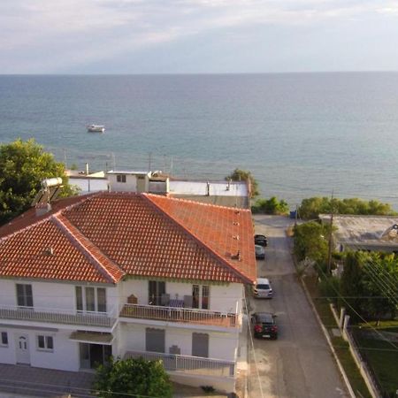 Seaside Apartments เนอาอิรากลีอา ภายนอก รูปภาพ