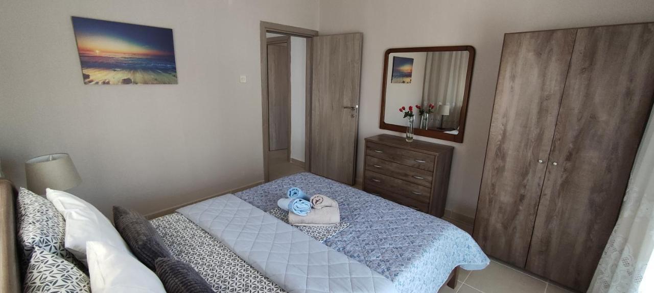 Seaside Apartments เนอาอิรากลีอา ภายนอก รูปภาพ
